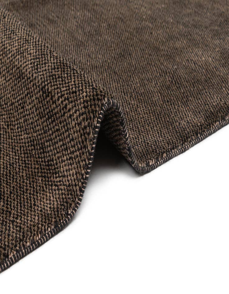 Detail image of  5' 6 x 7' 10 Juma Wool Rug