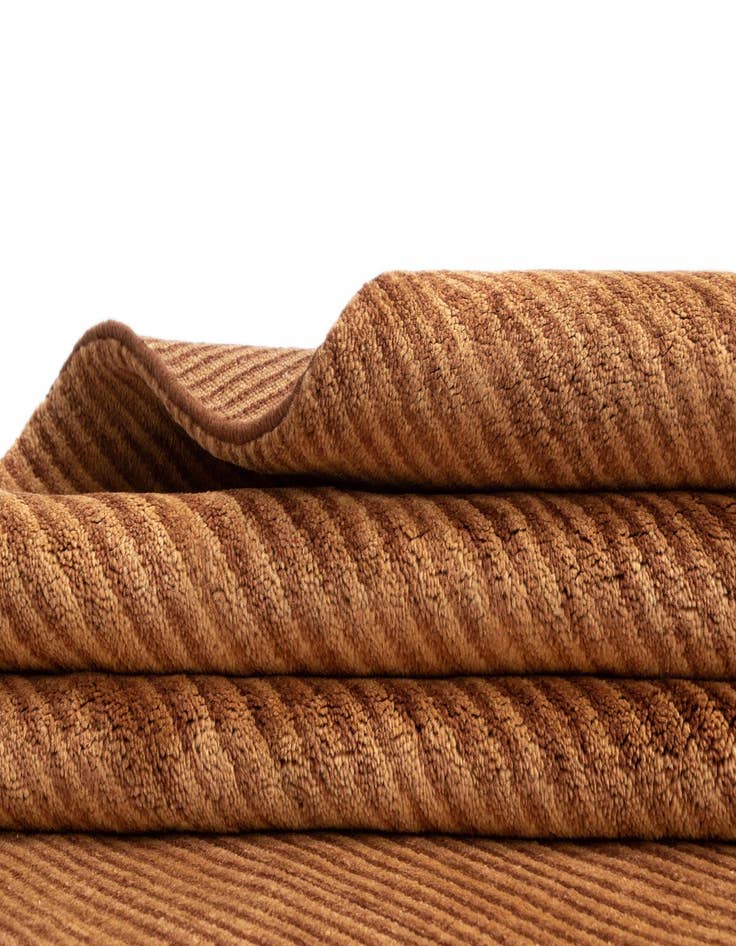 Detail image of  5' 6 x 8' Juma Wool Rug