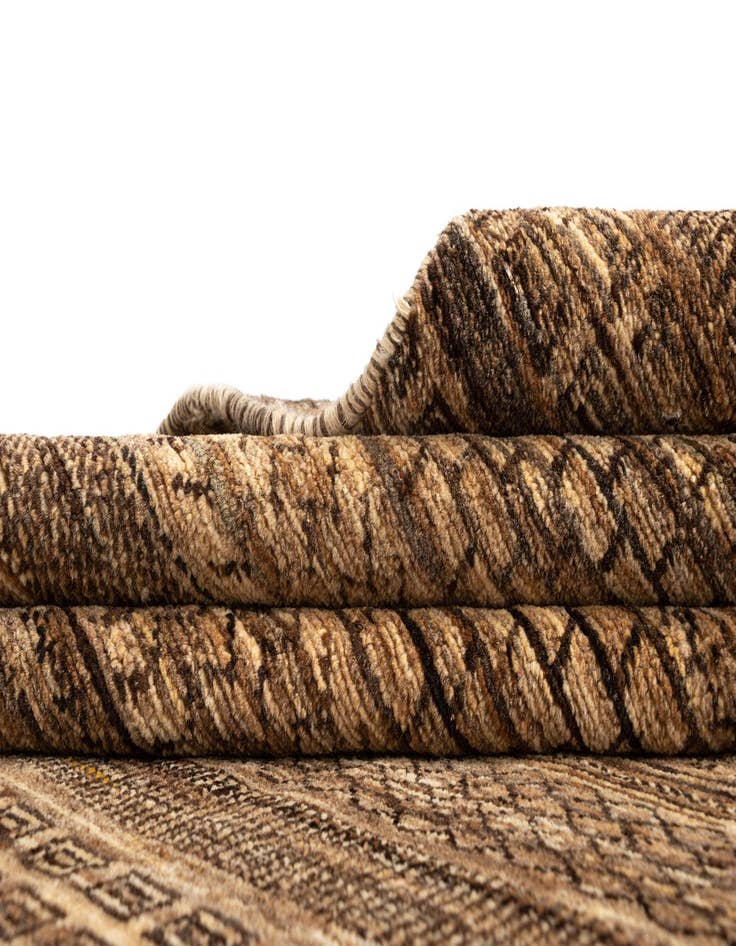 Detail image of  4' 7 x 6' 9 Juma Wool Rug