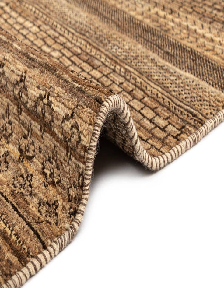 Detail image of  4' 7 x 6' 9 Juma Wool Rug