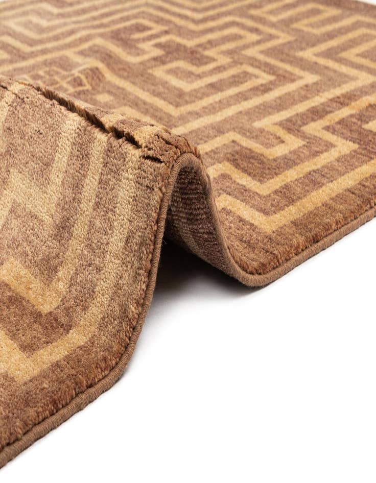 Detail image of  4' 7 x 6' 8 Juma Wool Rug