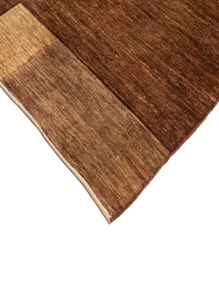 Detail image of  5' x 6' 4 Juma Wool Rug