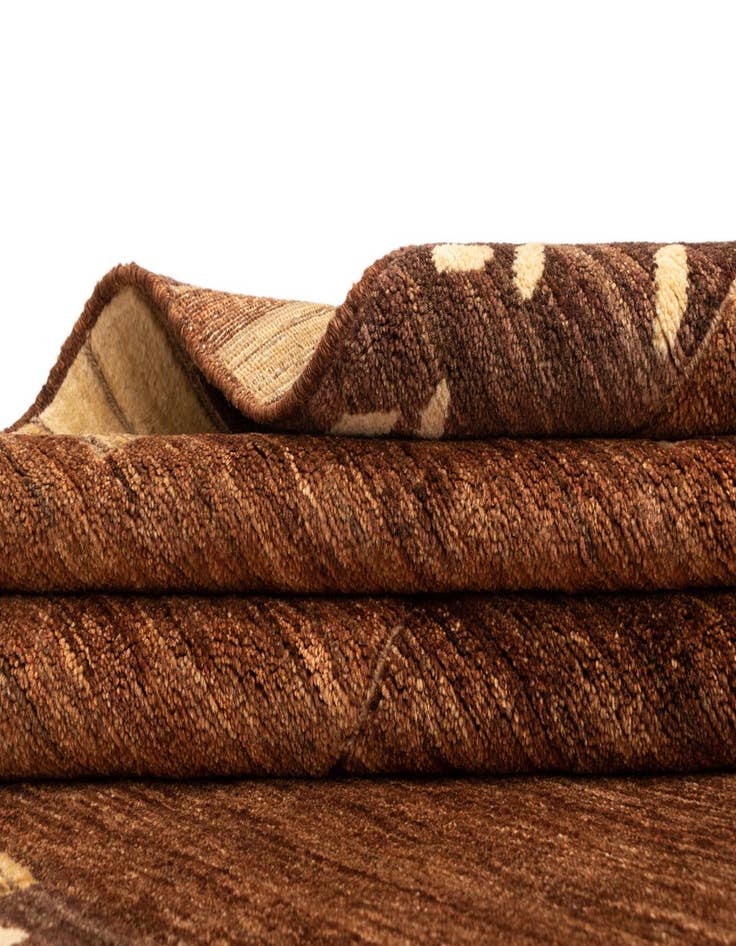 Detail image of  4' 11 x 6' 5 Juma Wool Rug