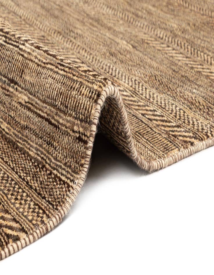 Detail image of  4' 9 x 6' 7 Juma Wool Rug