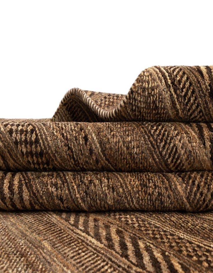 Detail image of  4' 7 x 6' 8 Juma Wool Rug