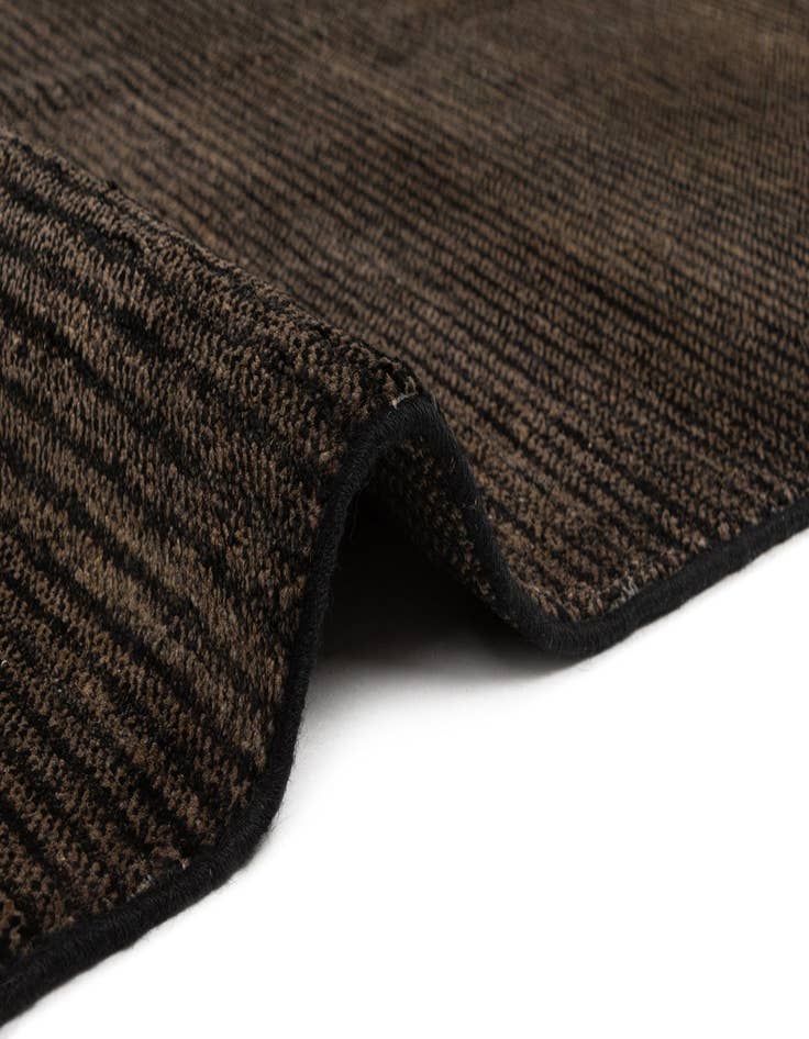 Detail image of  4' 6 x 6' 11 Juma Wool Rug