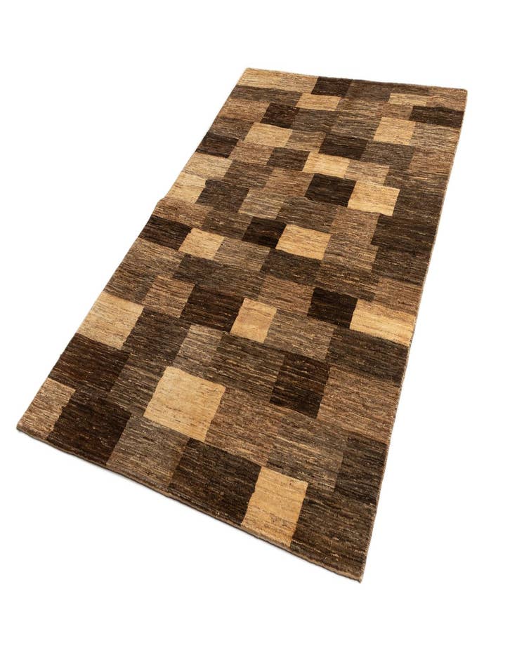 Detail image of  5' 5 x 8' Juma Wool Rug