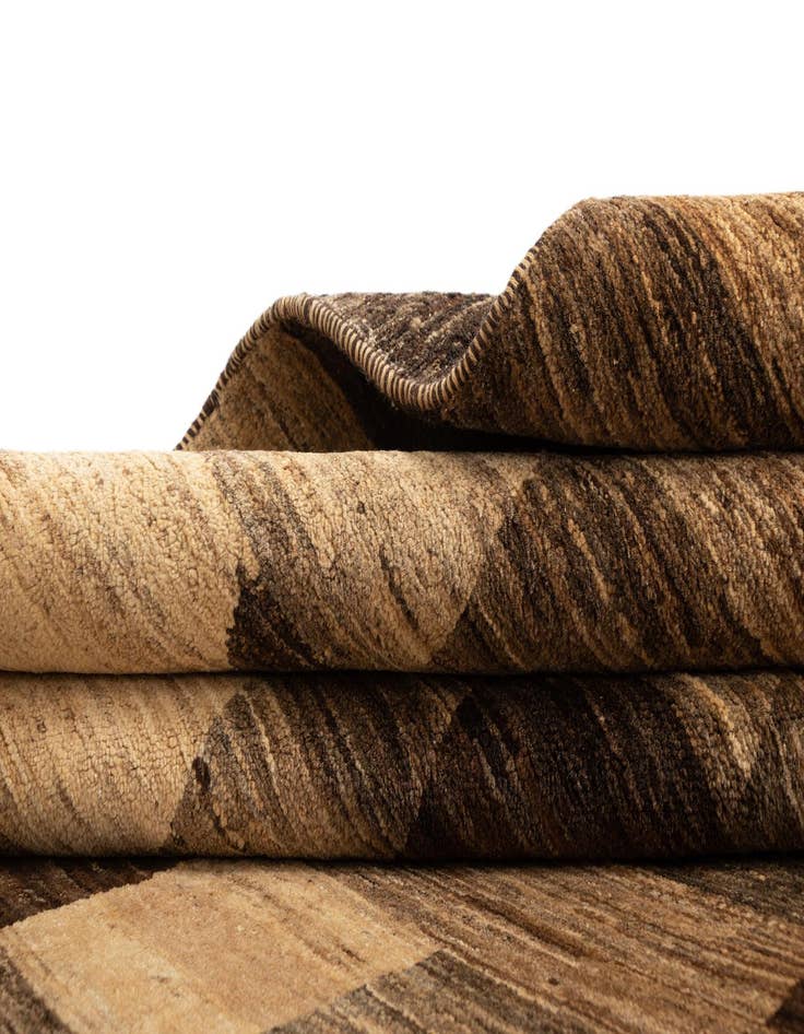 Detail image of  5' 5 x 8' Juma Wool Rug