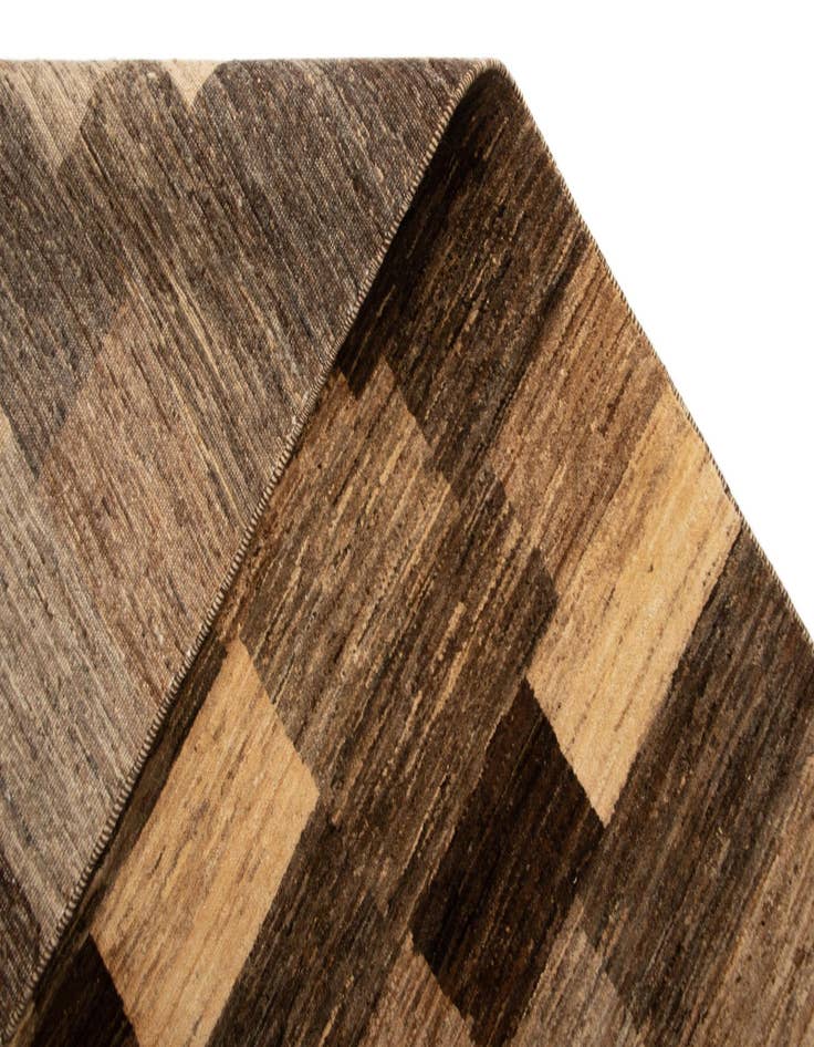 Detail image of  5' 5 x 8' Juma Wool Rug