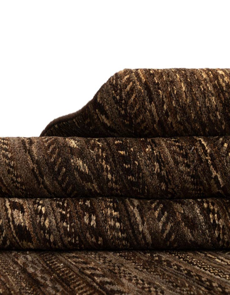 Detail image of  6' 6 x 7' 10 Juma Wool Rug