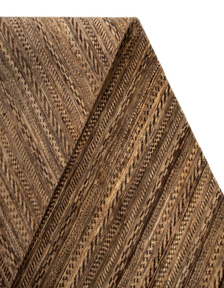 Detail image of  6' 6 x 7' 11 Juma Wool Rug