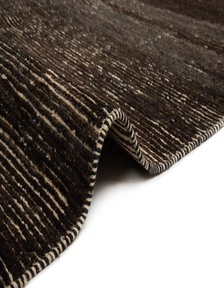 Detail image of  6' x 8' 11 Juma Wool Rug