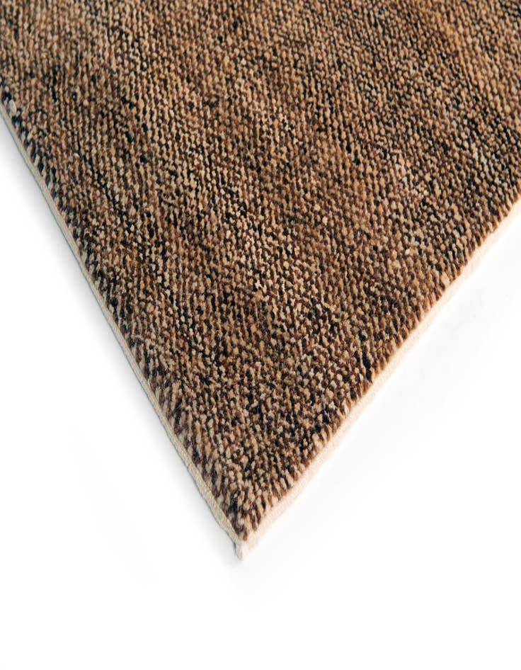 Detail image of  6' 8 x 8' Juma Wool Rug