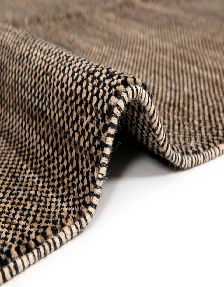 Detail image of  5' 6 x 8' 2 Juma Wool Rug