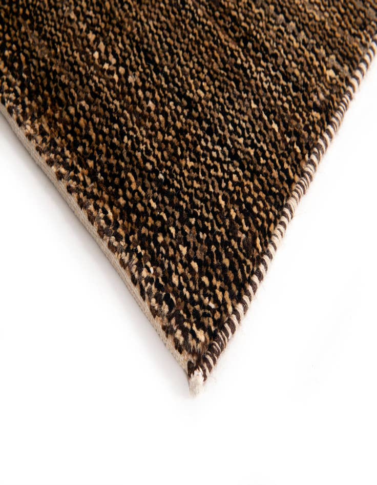 Detail image of  5' 6 x 7' 9 Juma Wool Rug