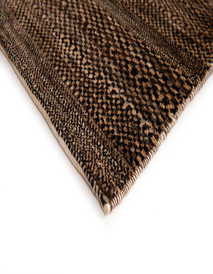 Detail image of  5' 7 x 8' 3 Juma Wool Rug