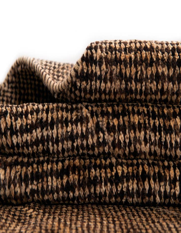 Detail image of  5' 5 x 7' 10 Juma Wool Rug