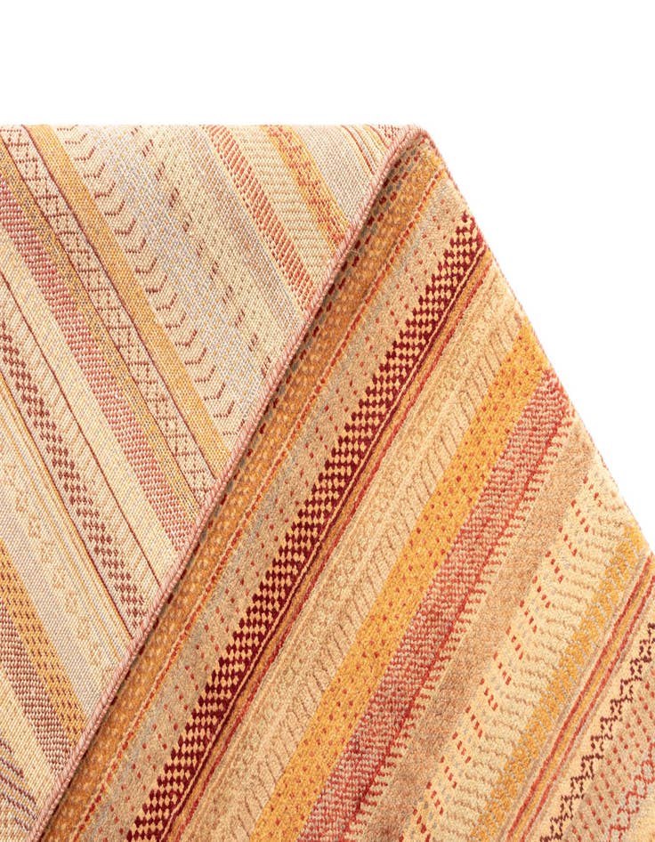 Detail image of  6' 7 x 8' 10 Juma Wool Rug