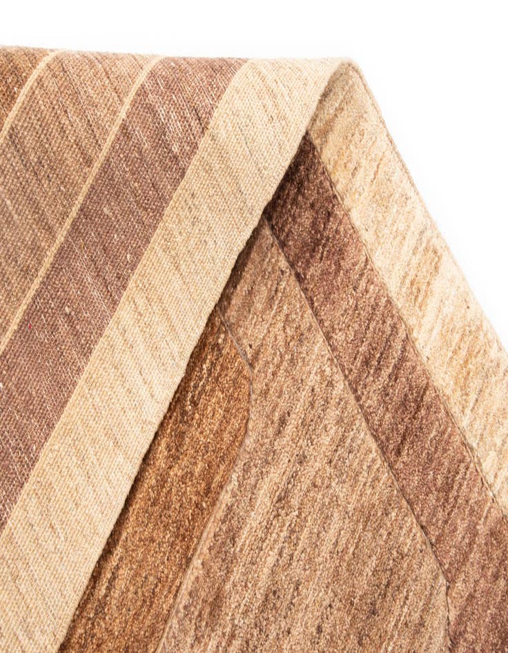 Detail image of  4' 11 x 6' 5 Juma Wool Rug