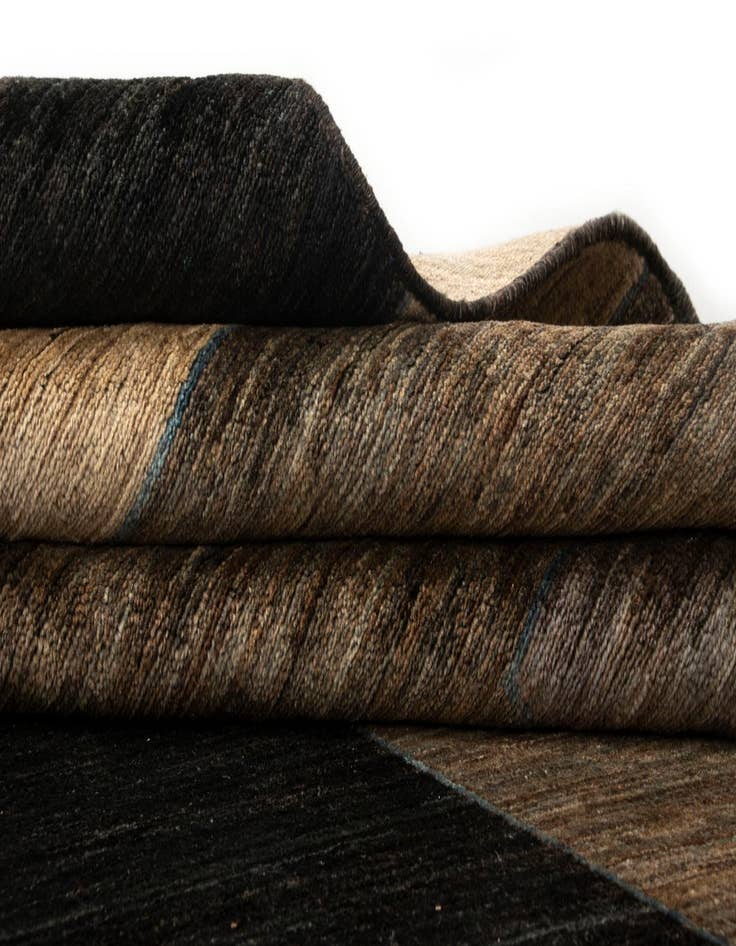 Detail image of  5' 6 x 7' 8 Juma Wool Rug