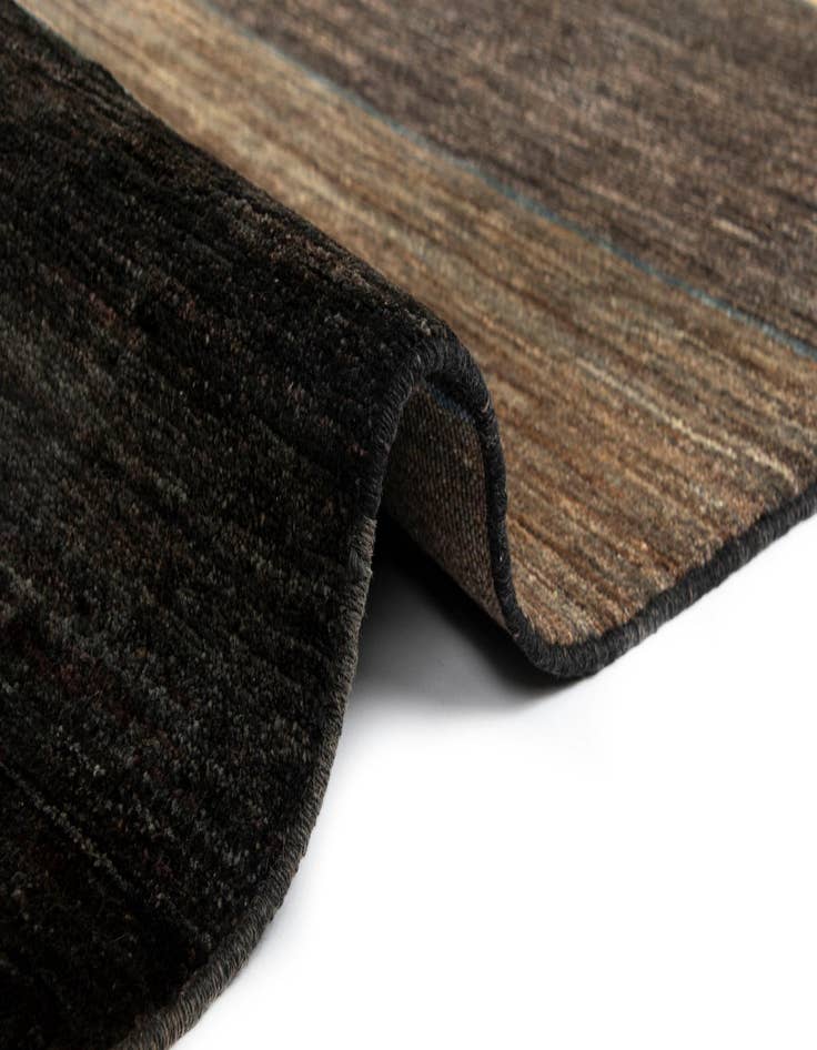 Detail image of  5' 6 x 7' 8 Juma Wool Rug