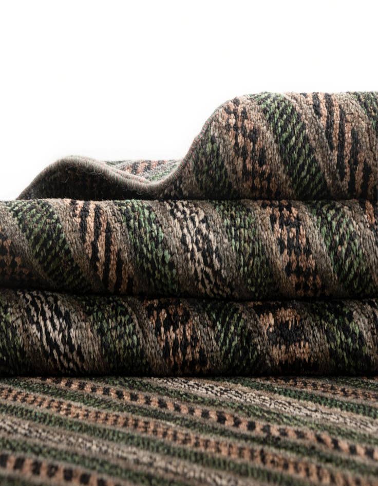 Detail image of  6' 7 x 8' 5 Juma Wool Rug