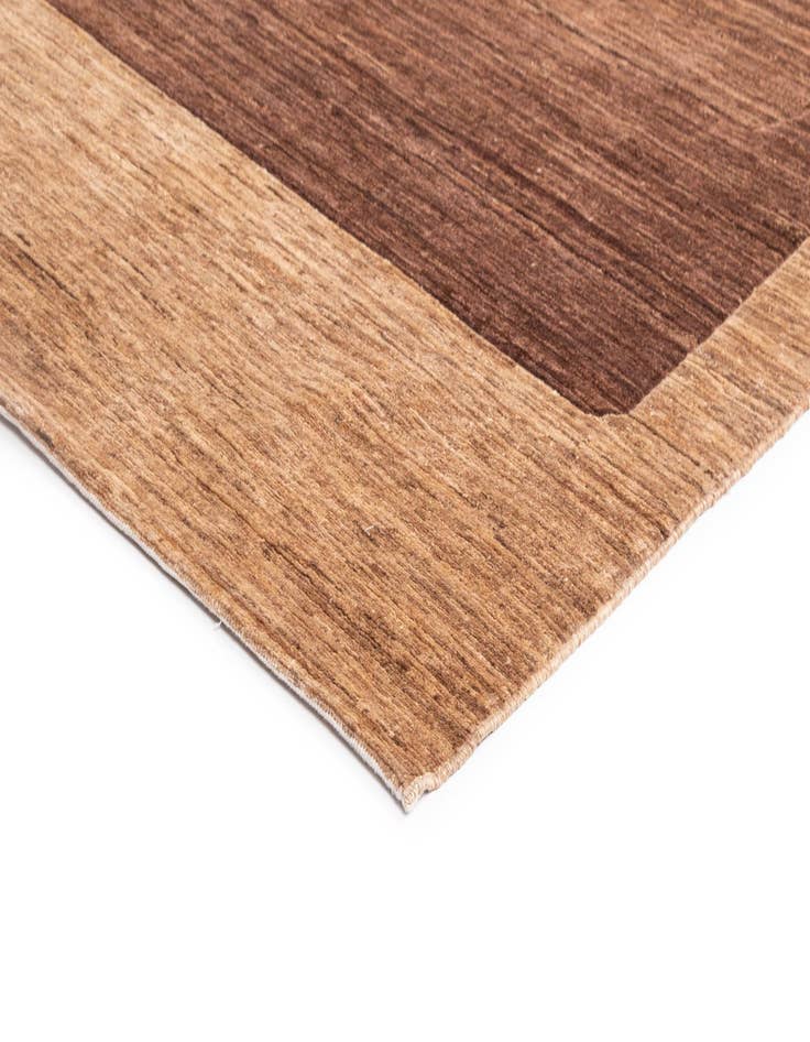 Detail image of  6' 6 x 9' 9 Juma Wool Rug