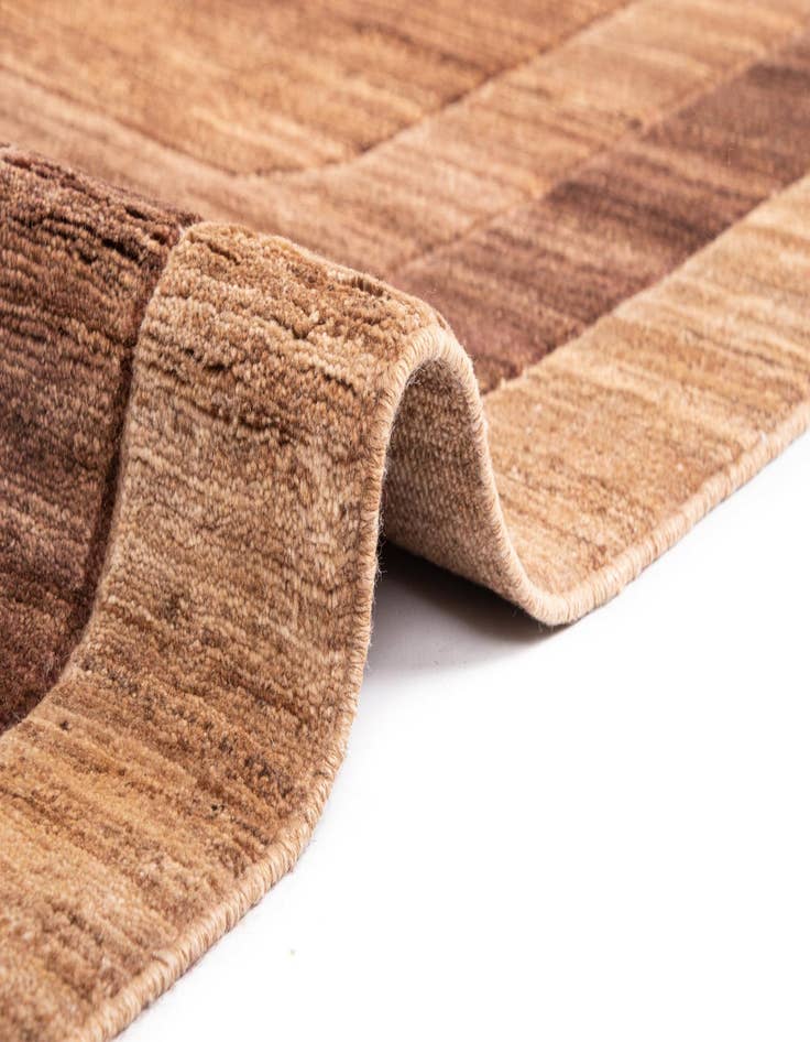 Detail image of  6' 6 x 9' 9 Juma Wool Rug