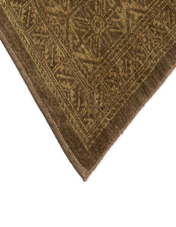 Detail image of  8' 6 x 10' 9 Kamla Wool Rug