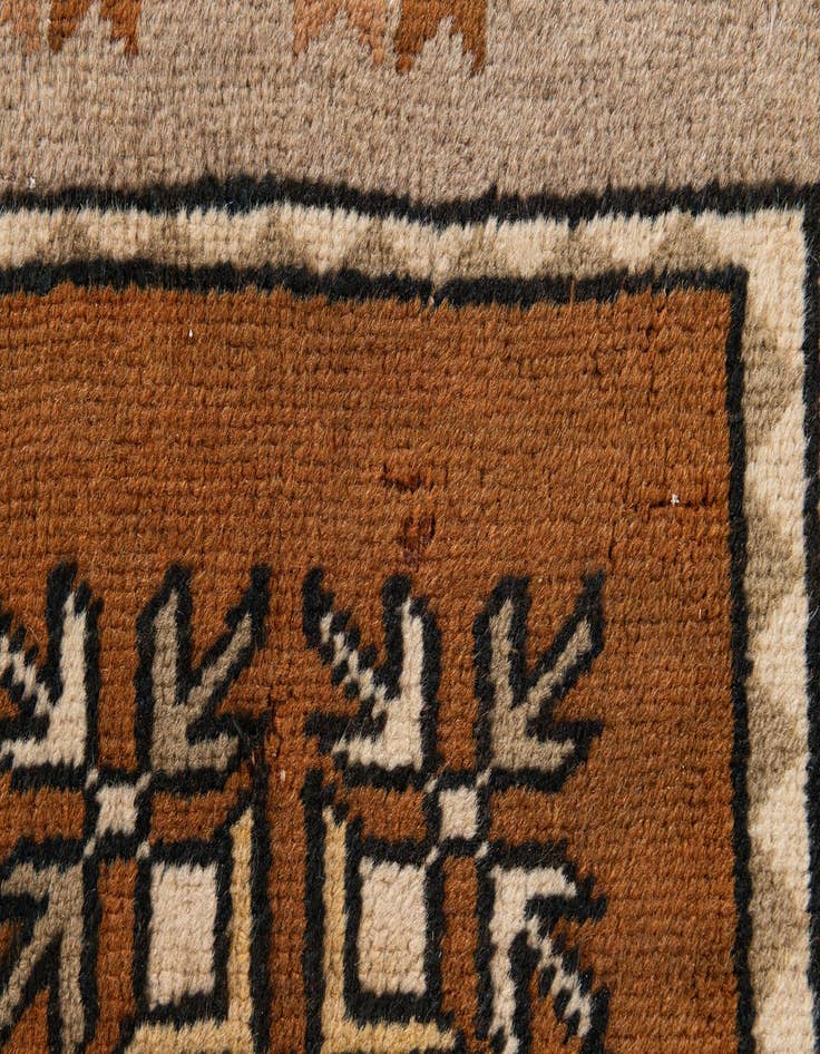 Detail image of  4' x 7' 6  Hand Knotted Kars Wool Rug