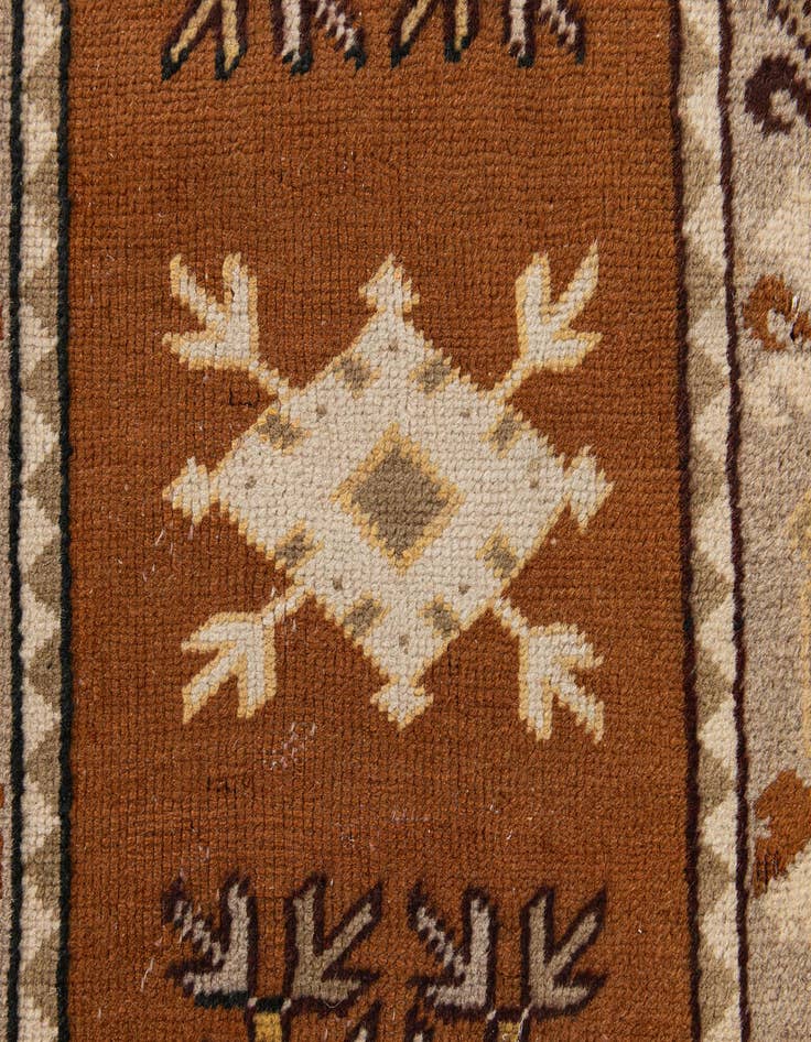 Detail image of  4' x 7' 6  Hand Knotted Kars Wool Rug