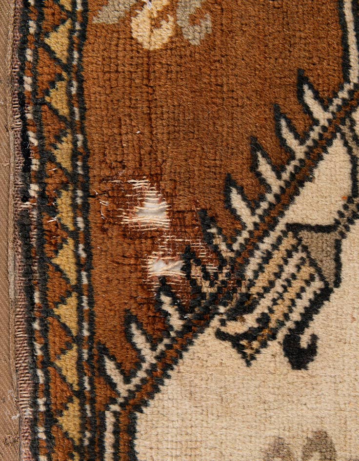 Detail image of  4' x 7' 6  Hand Knotted Kars Wool Rug