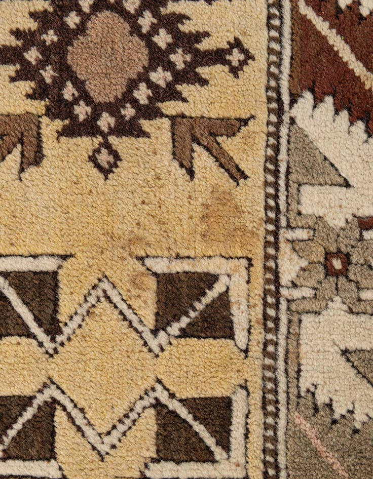 Detail image of  3' 9 x 6' 11  Hand Knotted Kars Wool Rug