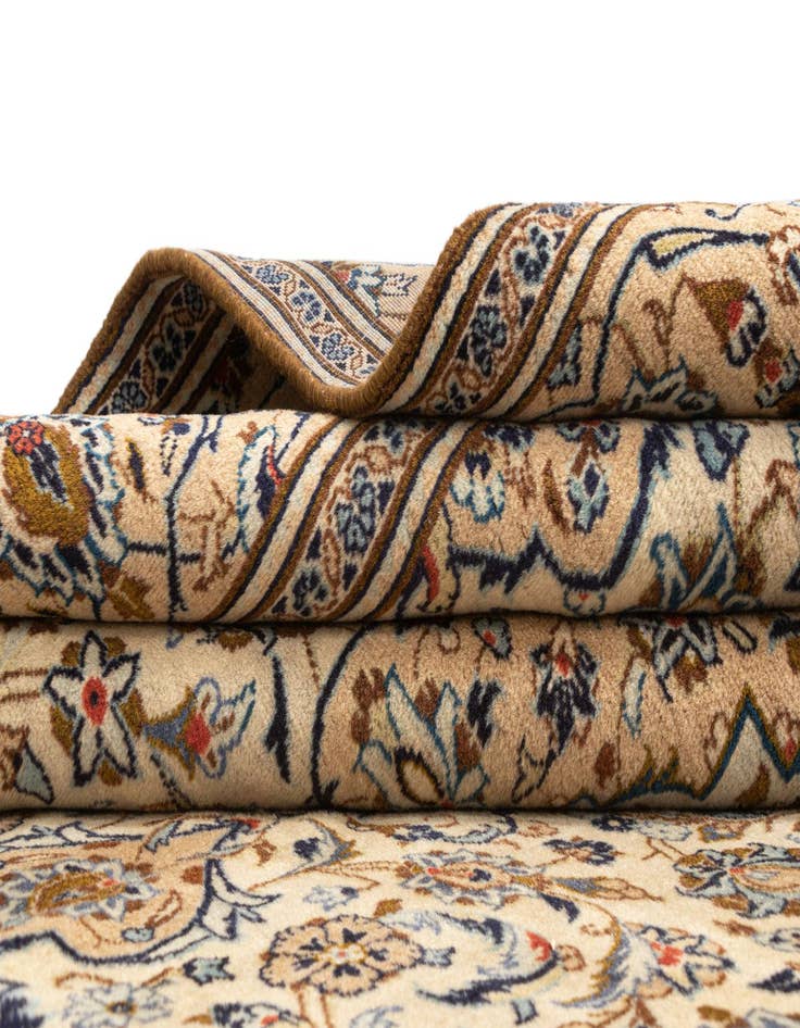 Detail image of  6' 6 x 9' 9 Kashan Wool Rug