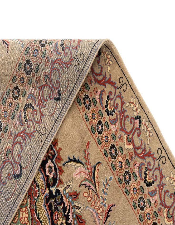 Detail image of  4' 6 x 7' 1 Kashan Rug