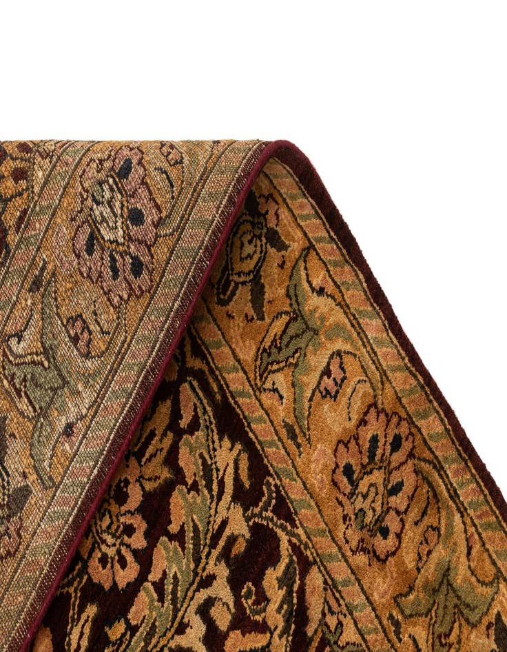 Detail image of  4' 1 x 6' 4 Kashan Rug