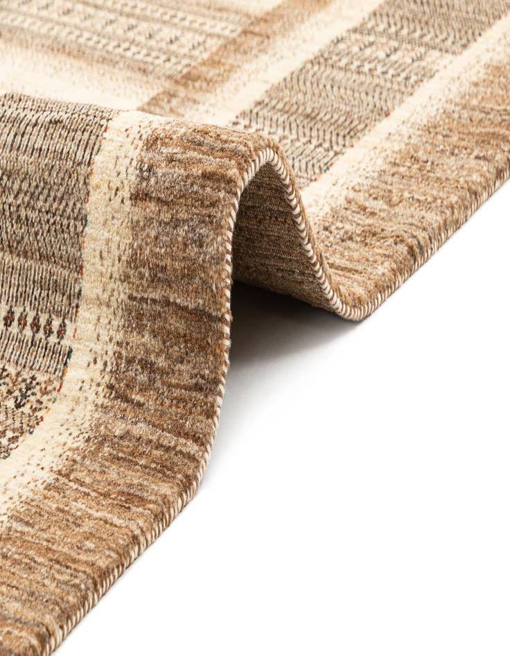 Detail image of  5' 9 x 7' 9  Hand Knotted Kashkuli Rug