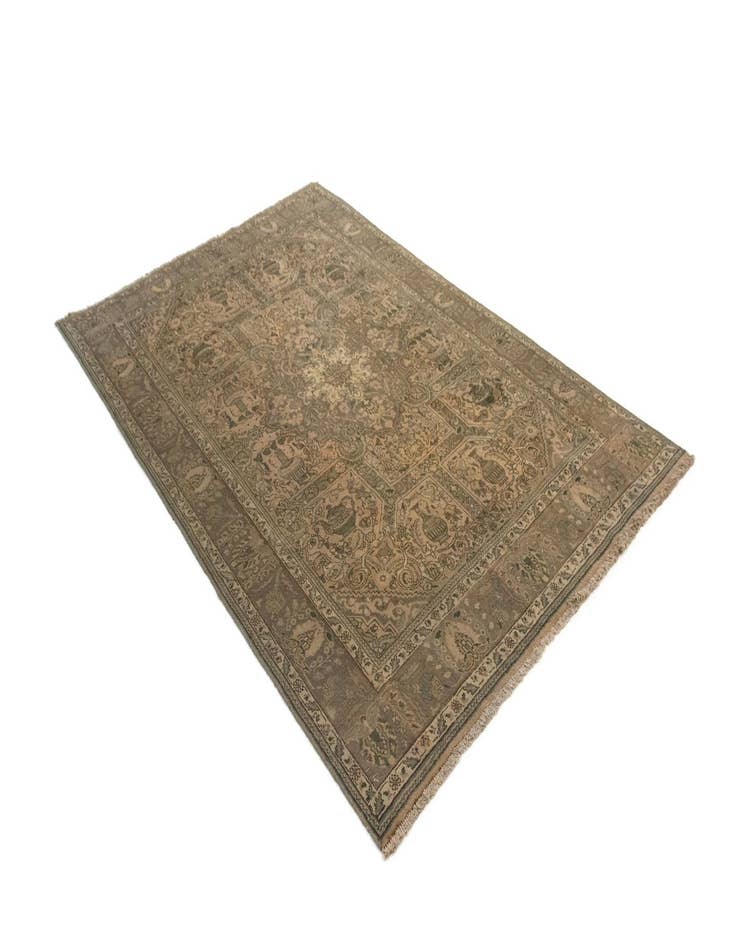 Detail image of  6' 5 x 9' 7  Hand Knotted Kashmar Persian Wool Rug