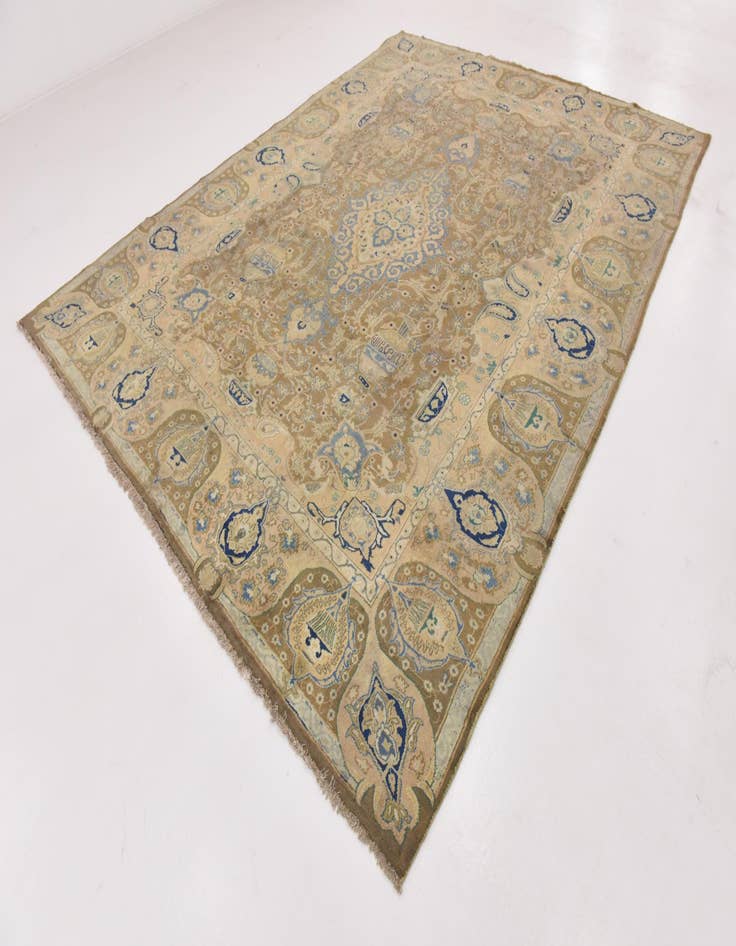 Detail image of 9' 7 x 12' 7 Hand Knotted Kashmar Persian Wool Rug