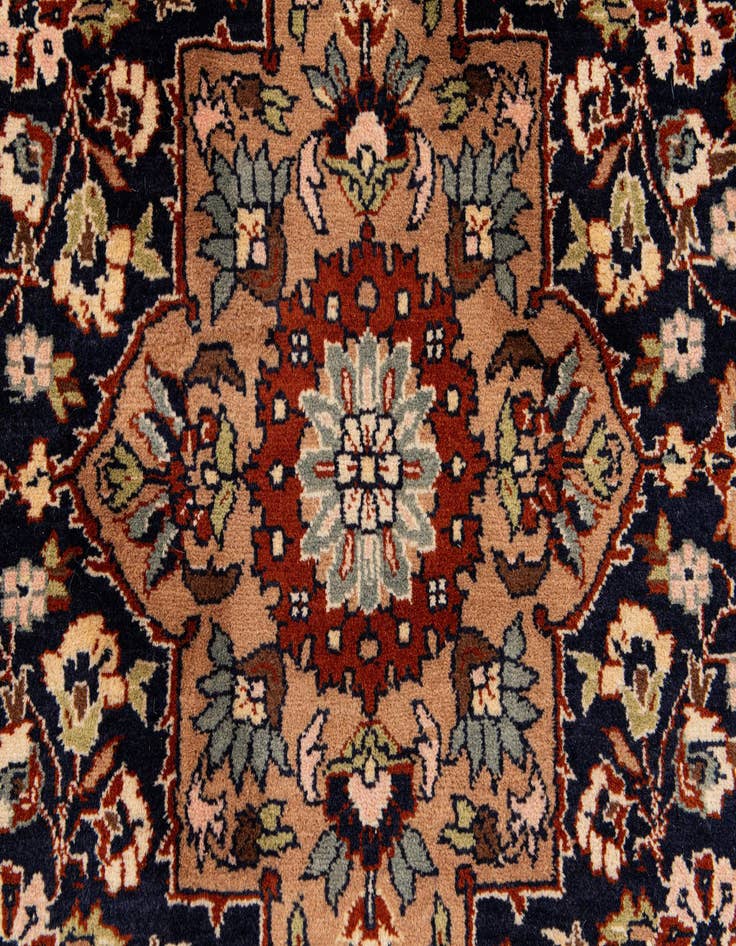 Detail image of  7' 1 x 10' 7  Hand Knotted Kashmir Oriental Wool Rug