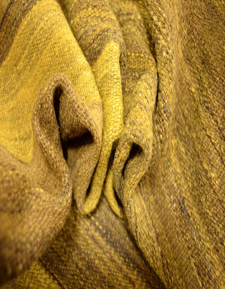 Detail image of  4' 1 x 5' 10  Hand Woven Kilim Afghan Wool Rug