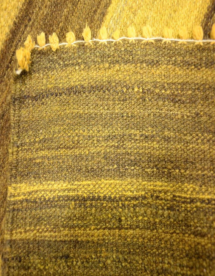 Detail image of  4' 1 x 5' 8  Hand Woven Kilim Afghan Wool Rug