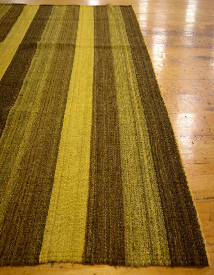 Detail image of  4' 2 x 5' 7  Hand Woven Kilim Afghan Wool Rug