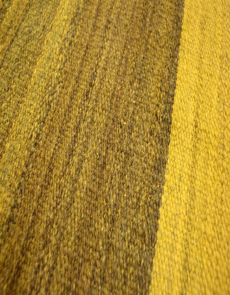 Detail image of  4' 2 x 5' 7  Hand Woven Kilim Afghan Wool Rug