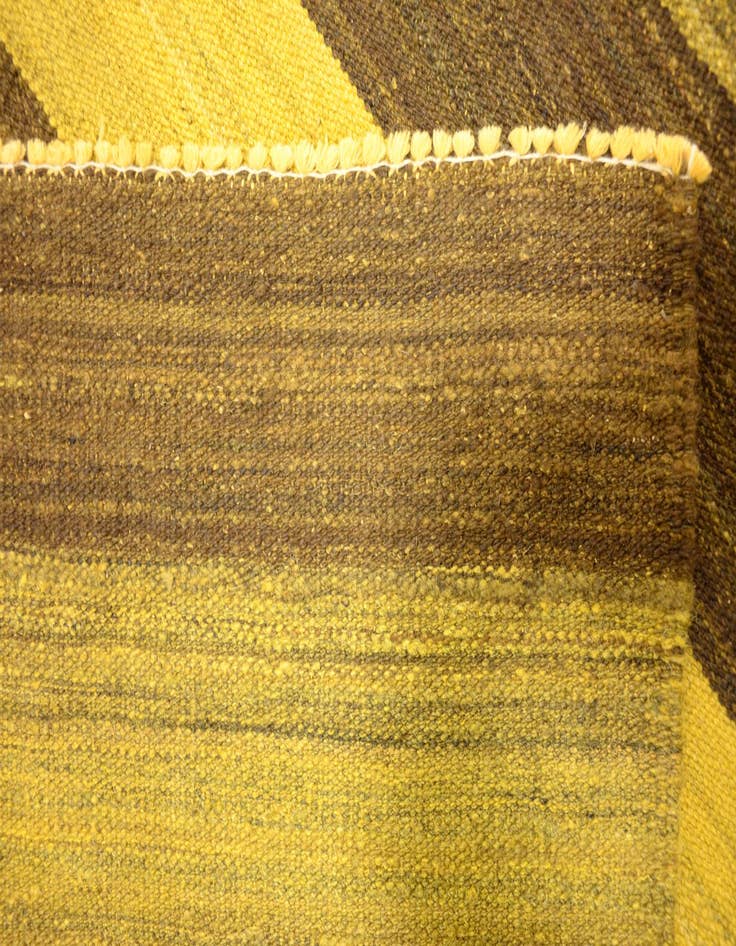 Detail image of  4' 2 x 5' 7  Hand Woven Kilim Afghan Wool Rug