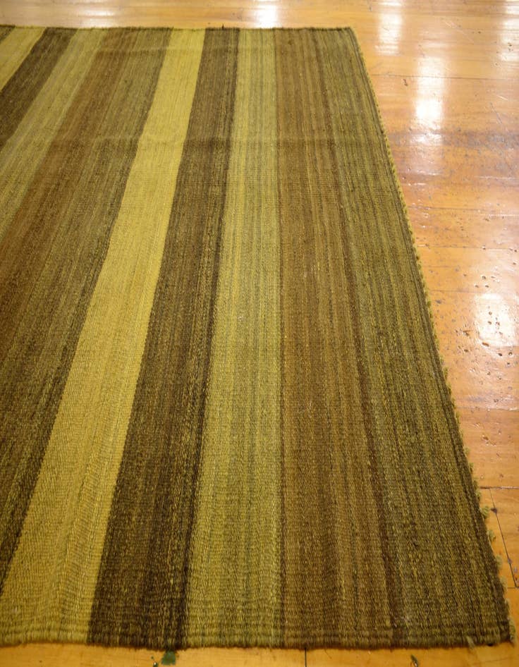 Detail image of  4' 1 x 5' 8  Hand Woven Kilim Afghan Wool Rug