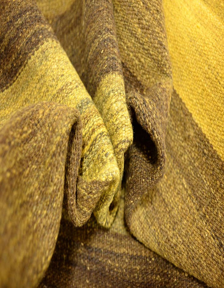 Detail image of  4' 2 x 5' 10  Hand Woven Kilim Afghan Wool Rug