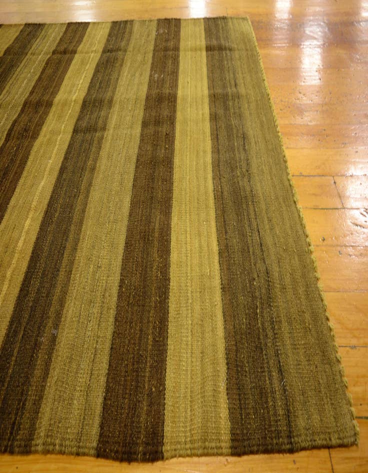 Detail image of  4' 2 x 5' 7  Hand Woven Kilim Afghan Wool Rug