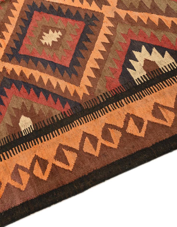 Detail image of  5' 6 x 10' 6  Hand Woven Kilim Fars Wool Rug