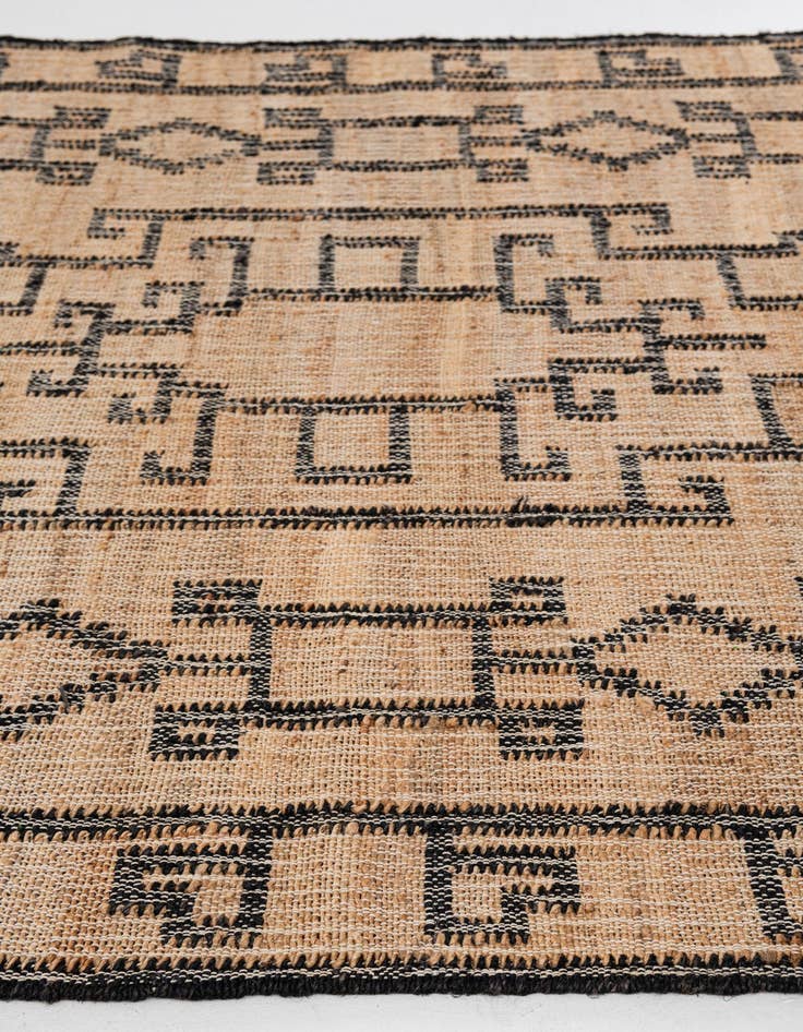 Detail image of 5' 2 x 8' 2 Hand Woven Kilim Jute Rug